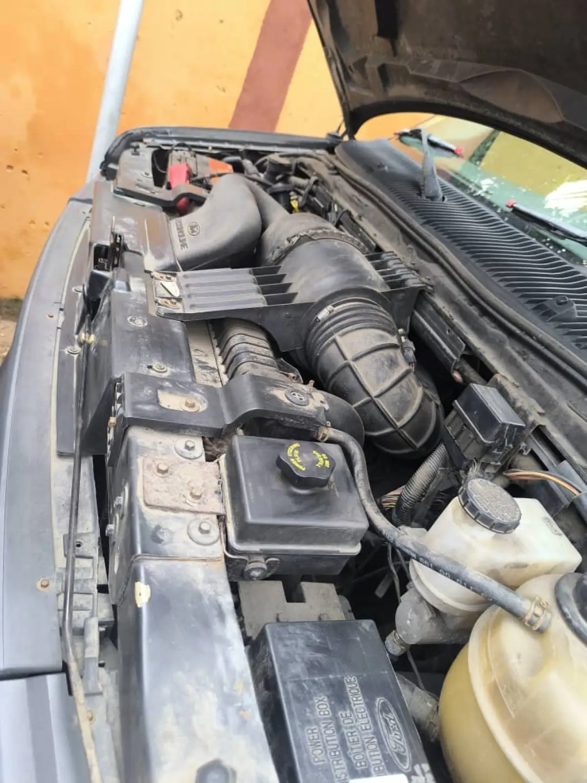 TOKS FORD ECONOLINE E-250 2005 MODEL - Image 3