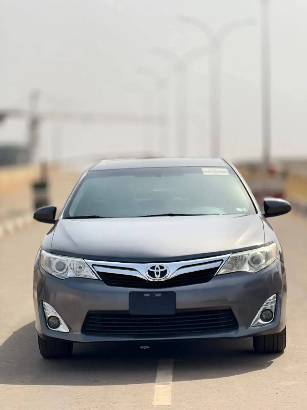 Foreign used Toyota Camry XLE - Image 1