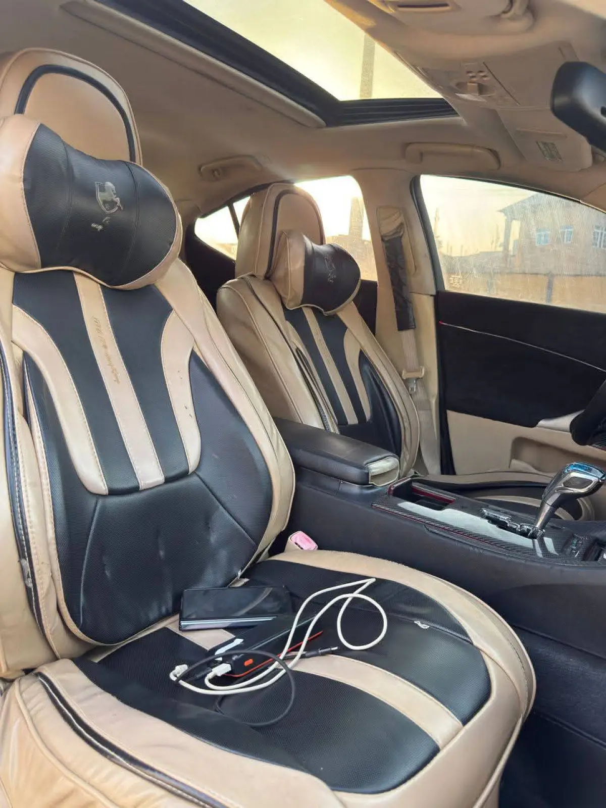 Foreign used Lexus is 250 - Image 4