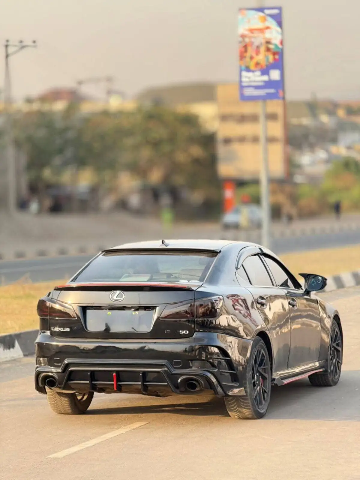 Foreign used Lexus is 250 - Image 5