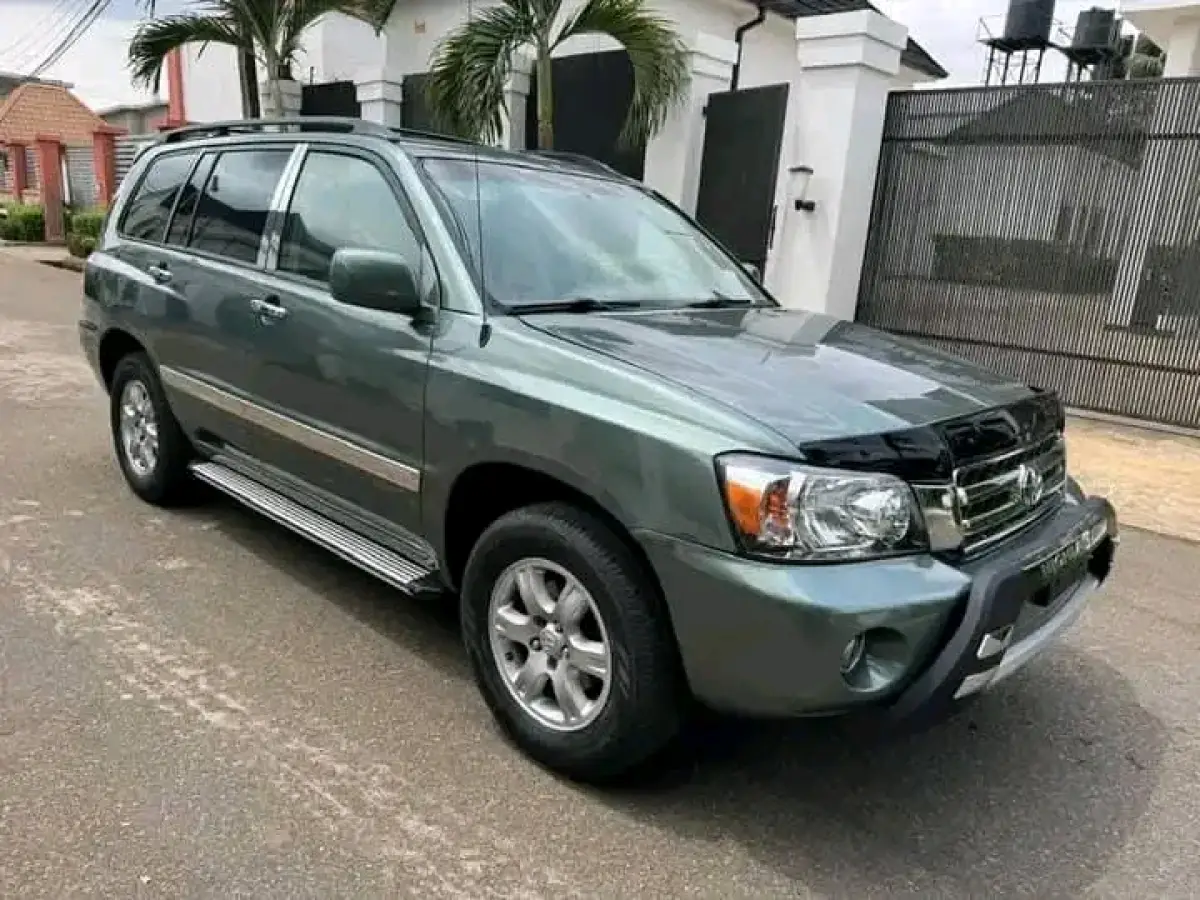 2005 Toyota Highlander - Image 1