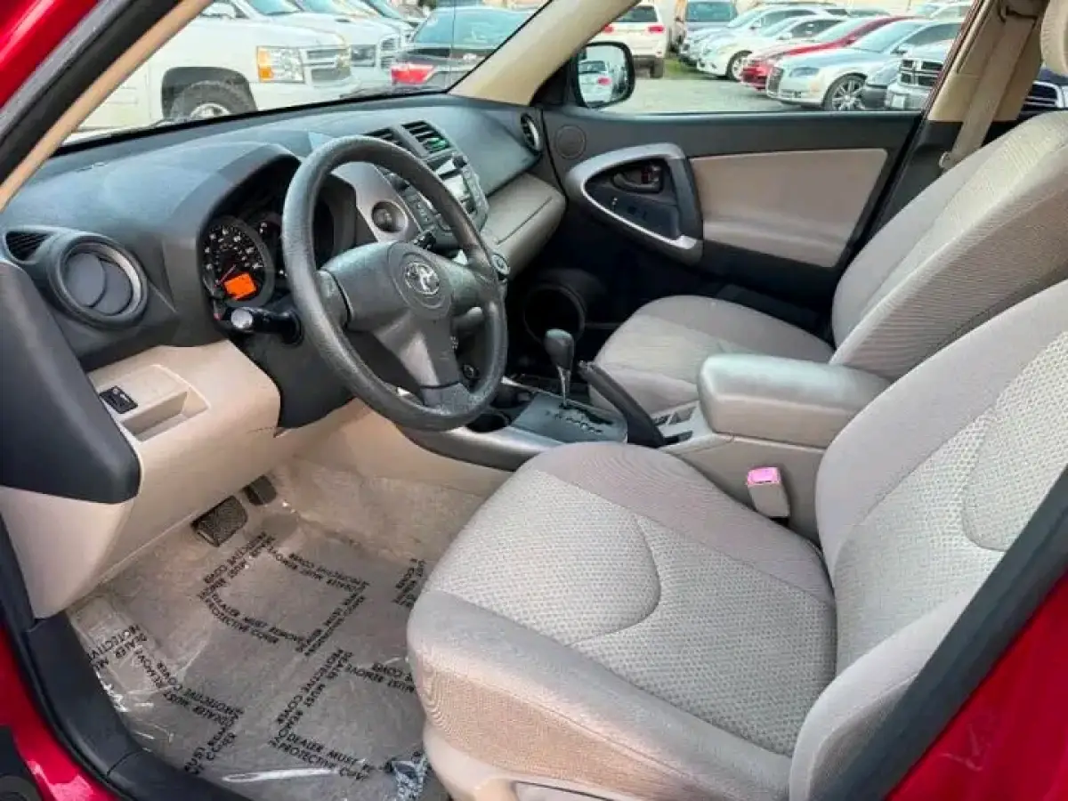 Toyota RAV4 Red - Image 5