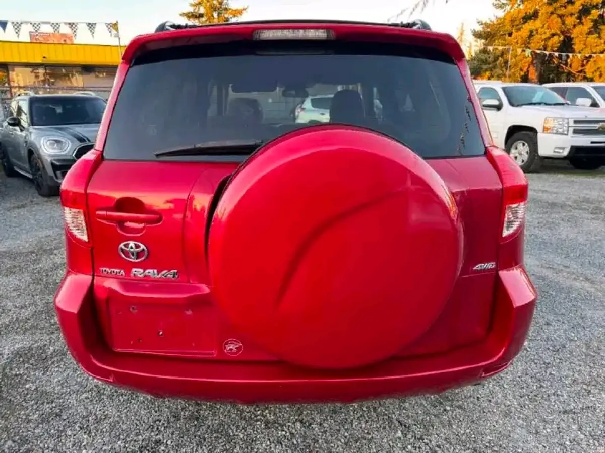 Toyota RAV4 Red - Image 7