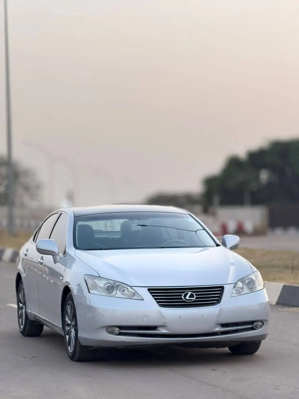 Foreign used Lexus Es 350 - Image 2