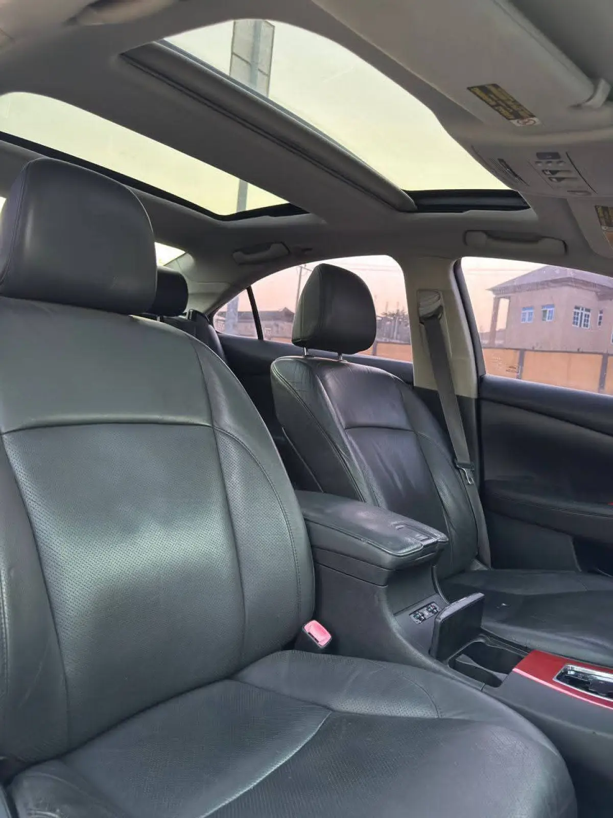 Foreign used Lexus Es 350 - Image 5