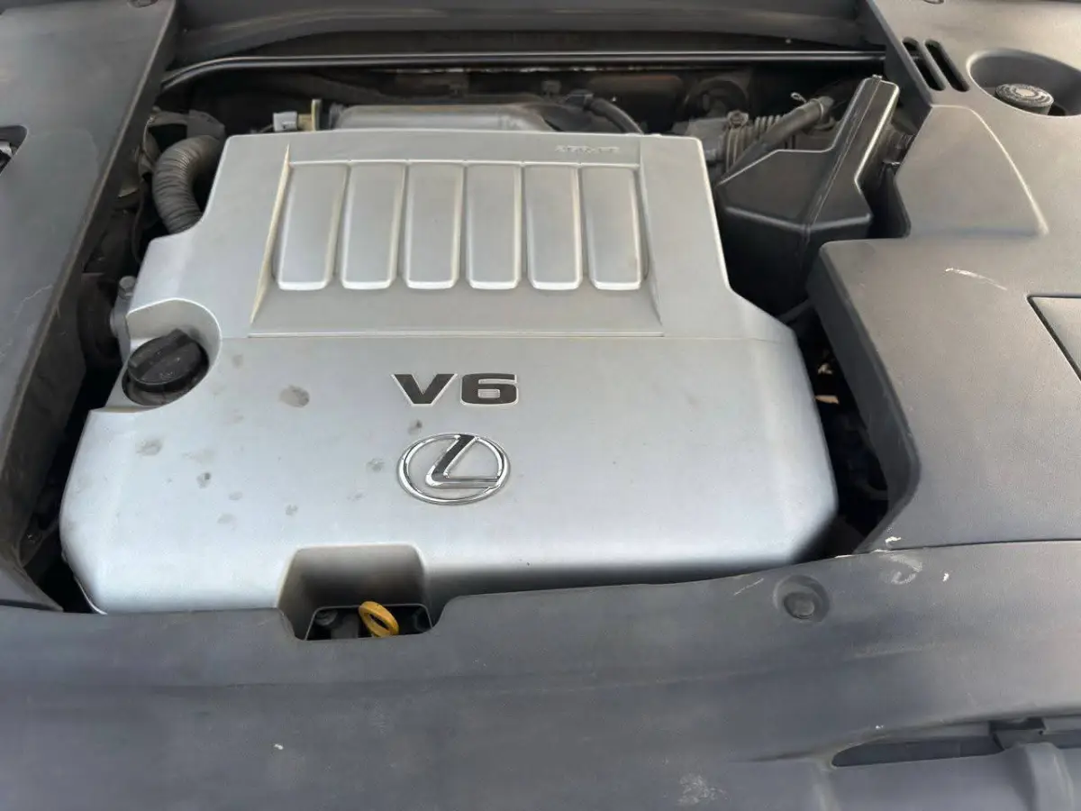 Foreign used Lexus Es 350 - Image 6