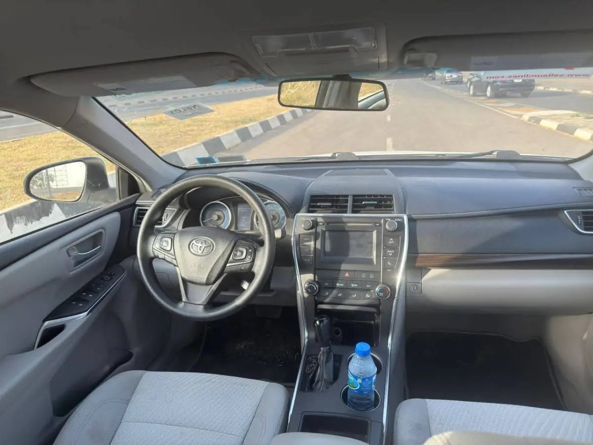 Foreign used Toyota Corolla LE 2016 - Image 4