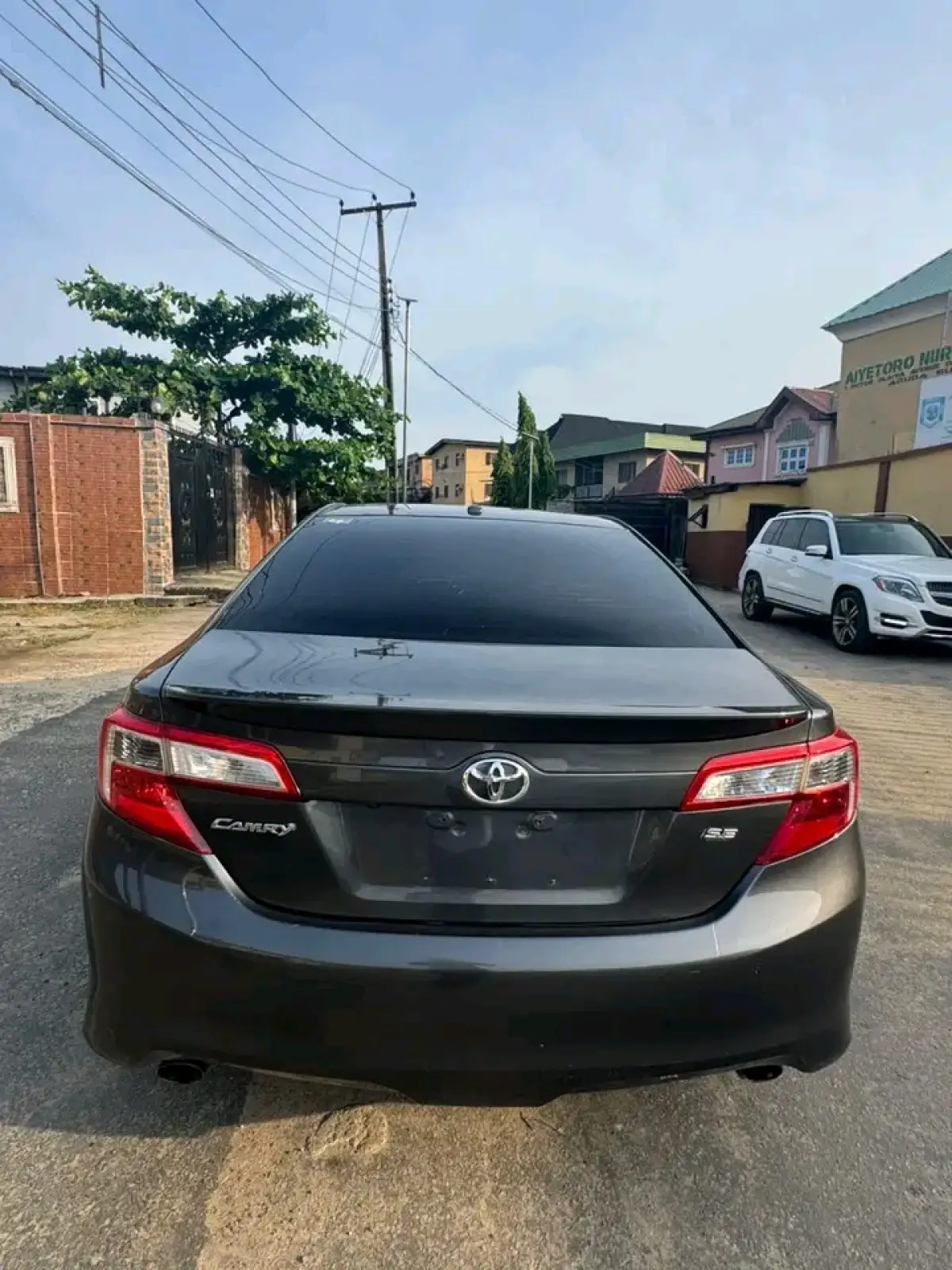 2012 Toyota Camry - Image 4