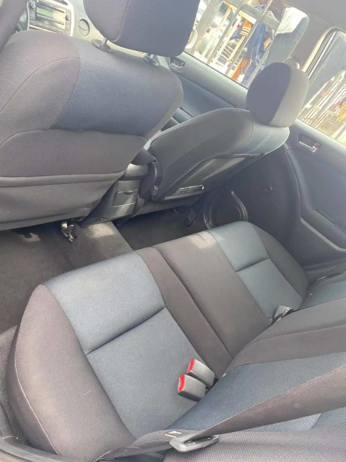 Toyota matrix for sale 2004 - Image 7