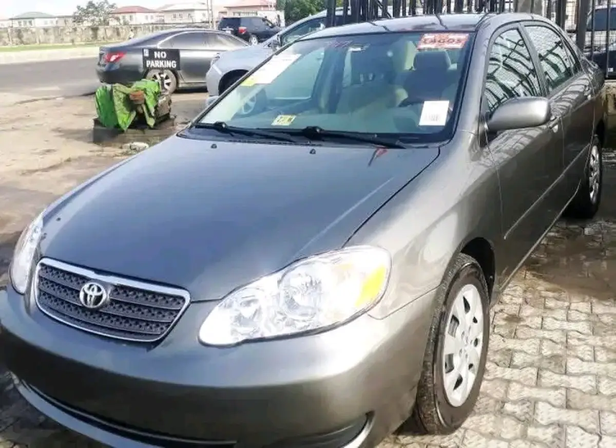 2007 Toyota Corolla LE - Image 2
