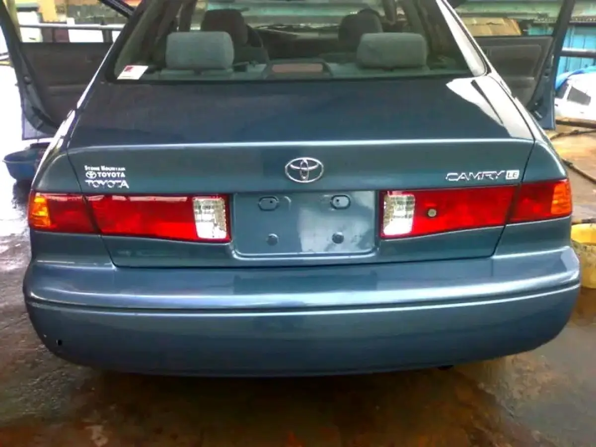 Toyota Camry pencil light - Image 2