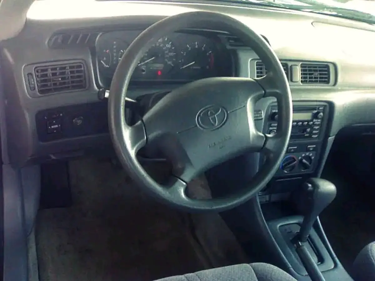 Toyota Camry pencil light - Image 5