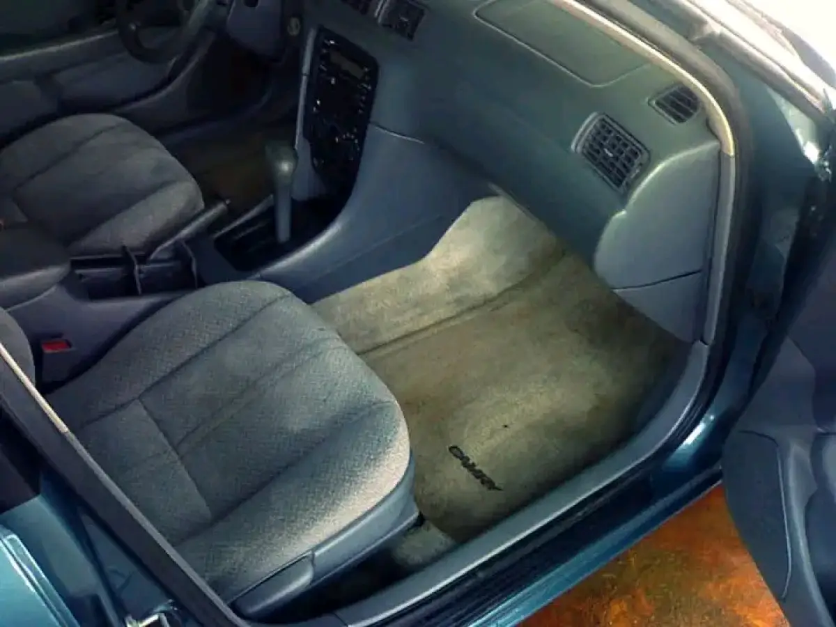 Toyota Camry pencil light - Image 6