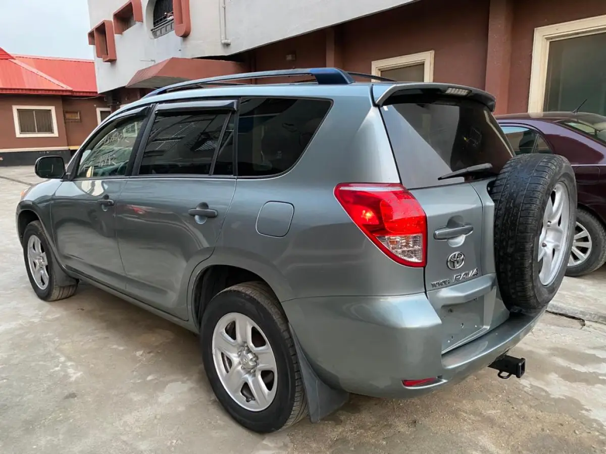 Toyota RAV4 hybrid for sale 2008 - Image 3