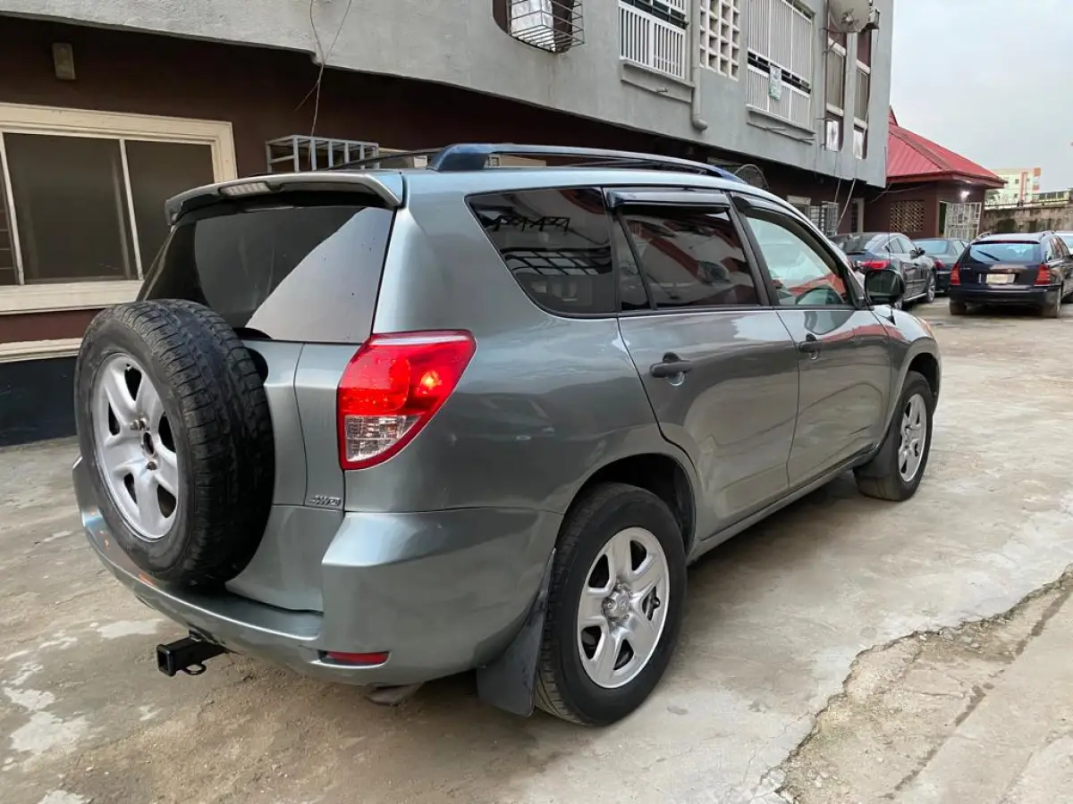 Toyota RAV4 hybrid for sale 2008 - Image 2