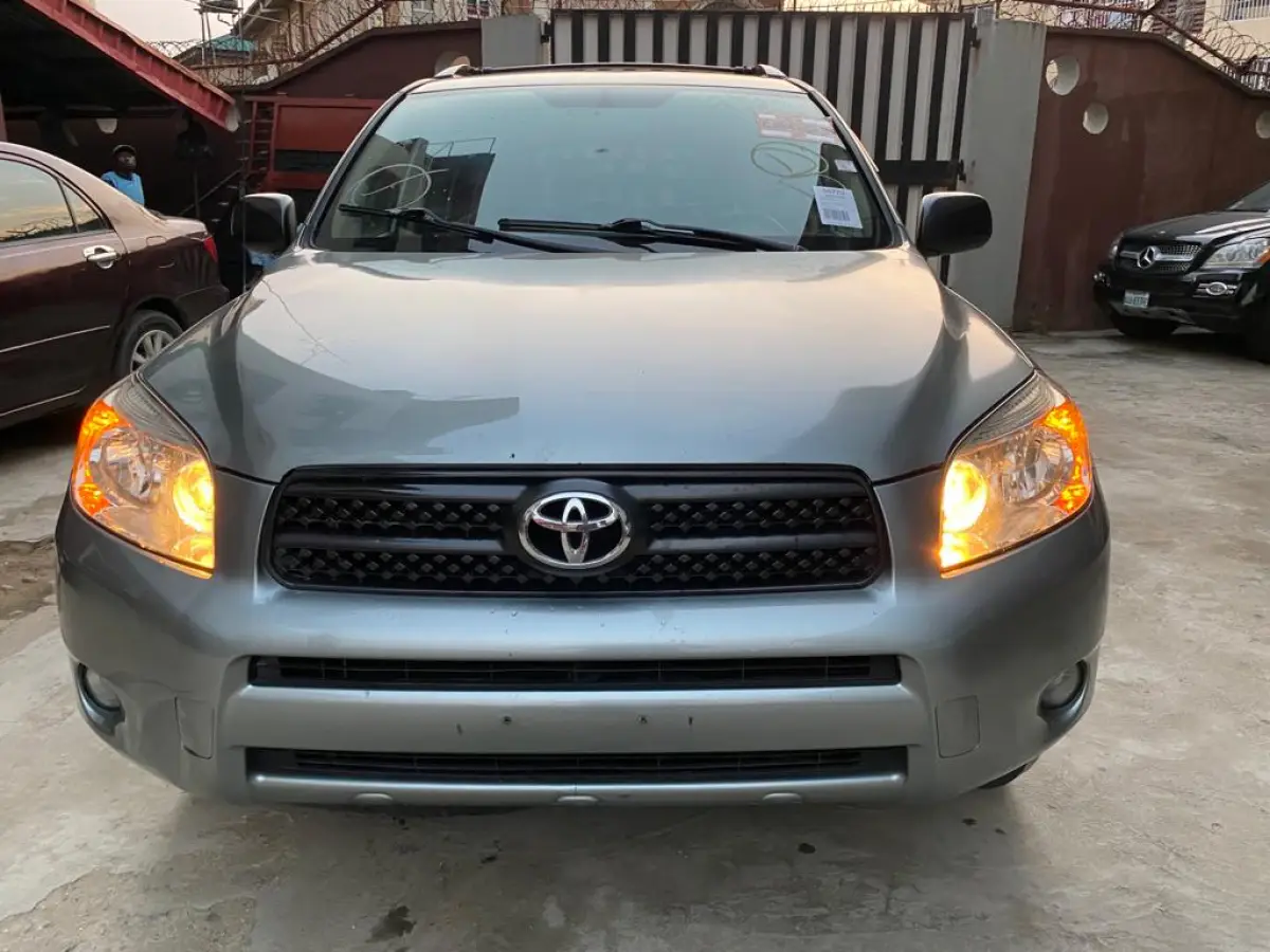 Toyota RAV4 hybrid for sale 2008 - Image 4