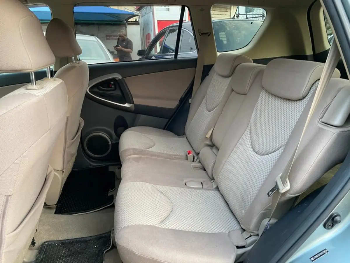 Toyota RAV4 hybrid for sale 2008 - Image 8