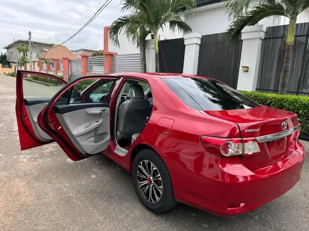 2013 Toyota Corolla Limited Edition - Image 3