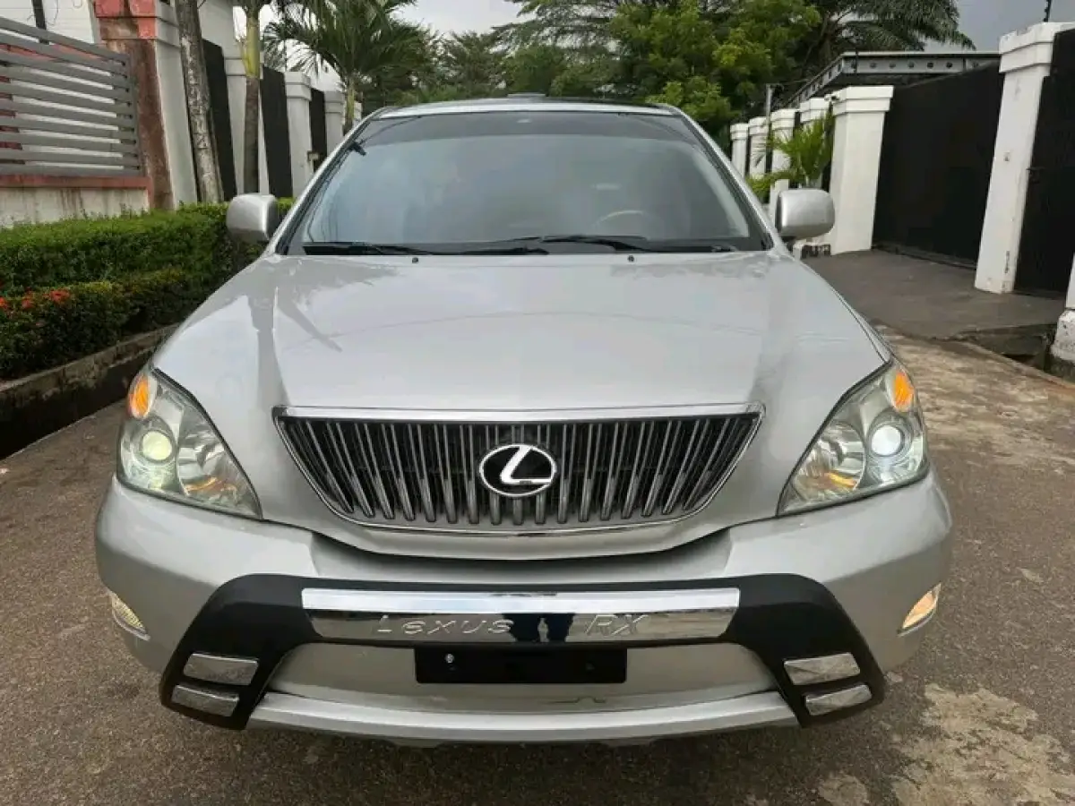 2005 Lexus RX 330 - Image 1
