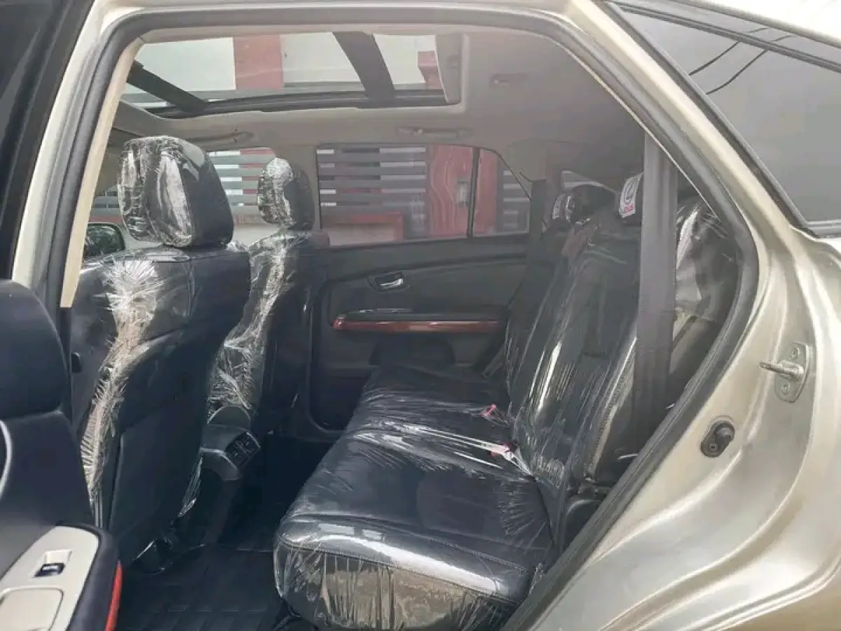 2005 Lexus RX 330 - Image 5