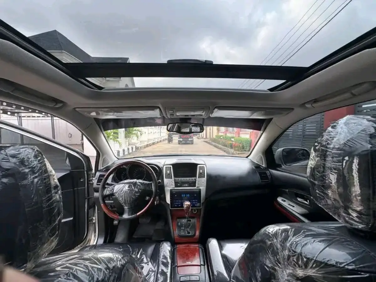 2005 Lexus RX 330 - Image 13