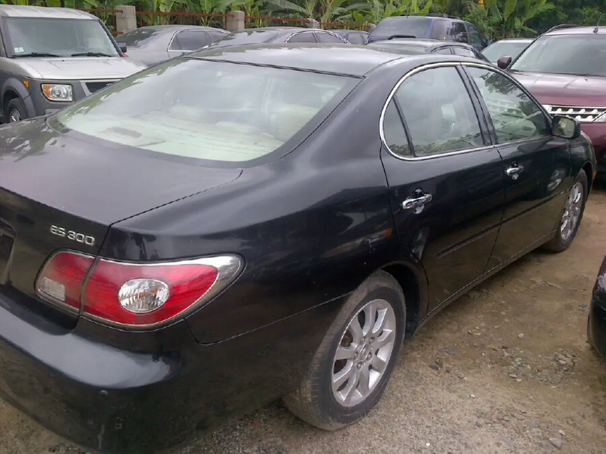 Lexus ES300 for sale 2004 - Image 2