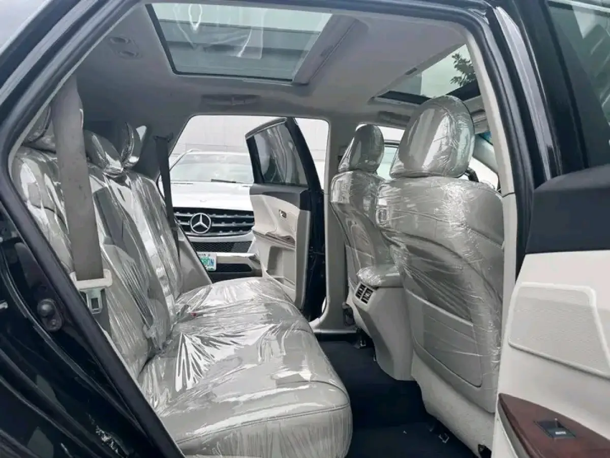 2010 Toyota Venza - Image 8