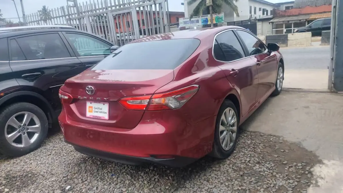 Toyota Camry - Image 7