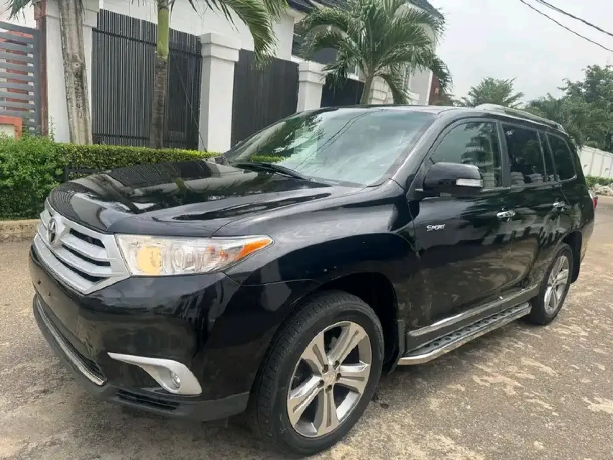 2009 Toyota Highlander Sport Edition - Image 3