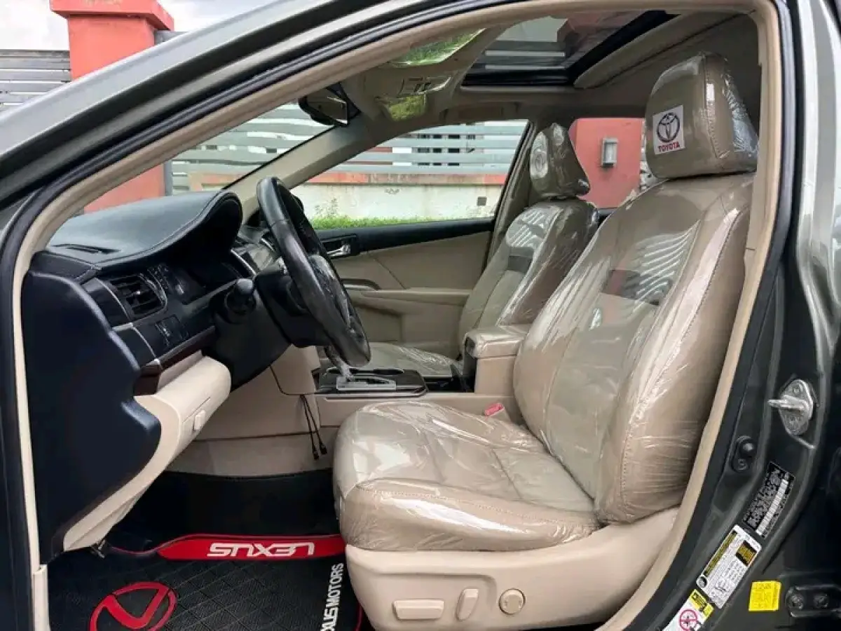 2013 TOYOTA CAMRY XLE (4PLUGS) - Image 5