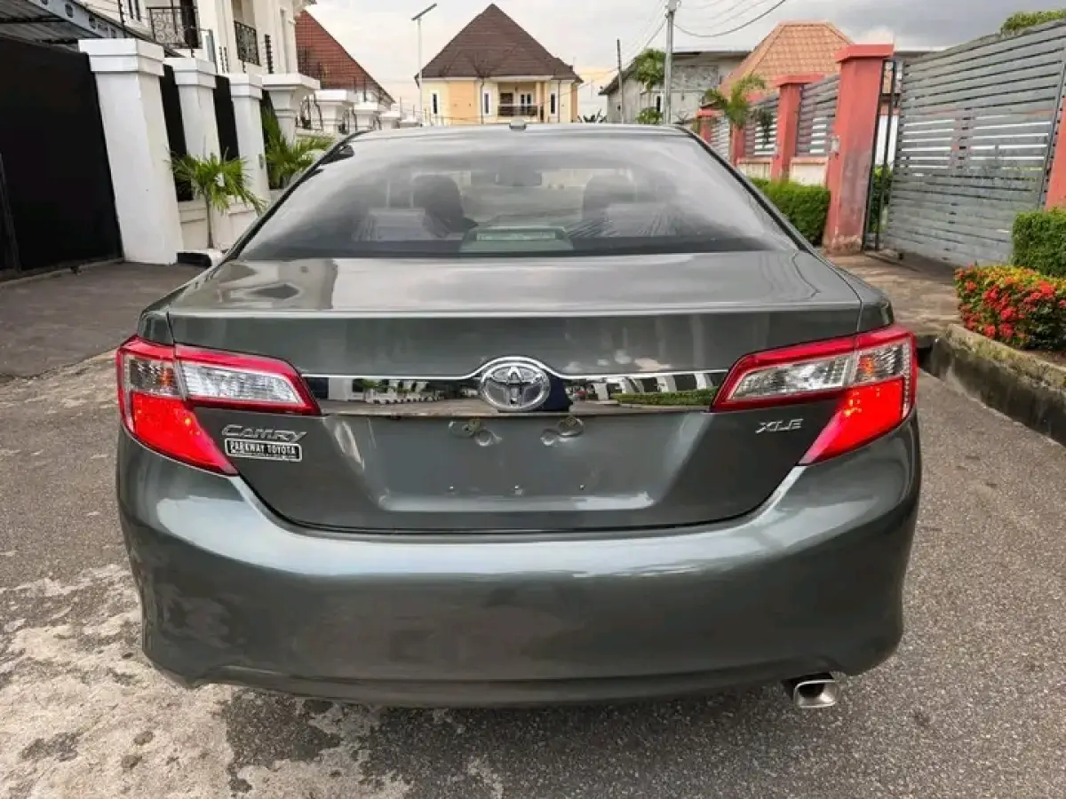 2013 TOYOTA CAMRY XLE (4PLUGS) - Image 12