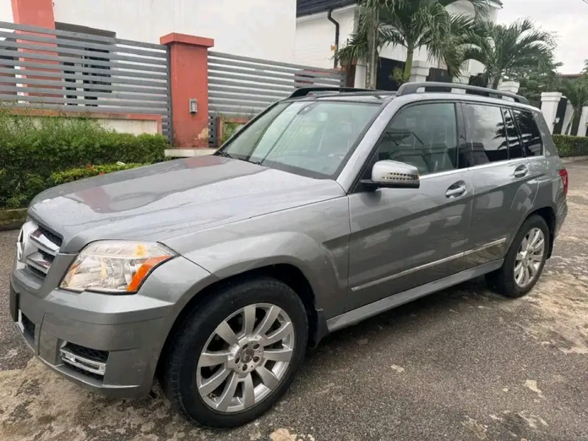 Mercedes Benz GLK 350 4Matic - Image 3