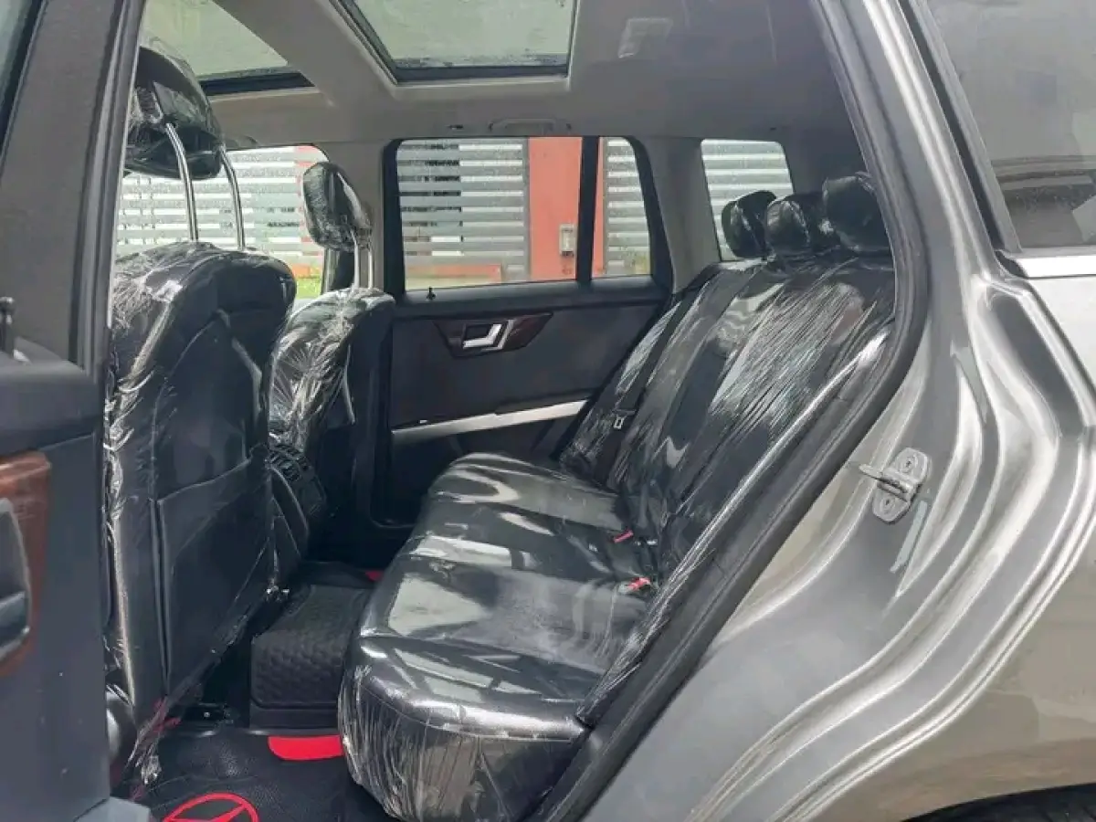 Mercedes Benz GLK 350 4Matic - Image 5