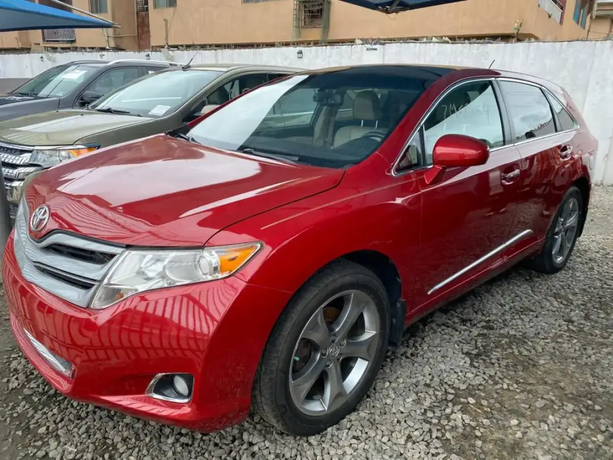 Toyota venza - Image 1