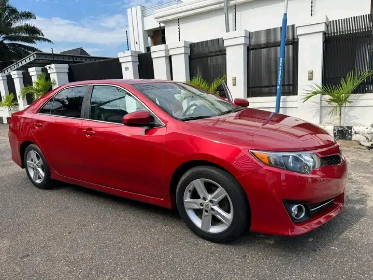 2012 TOYOTA CAMRY SE (4PLUGS) - Image 8