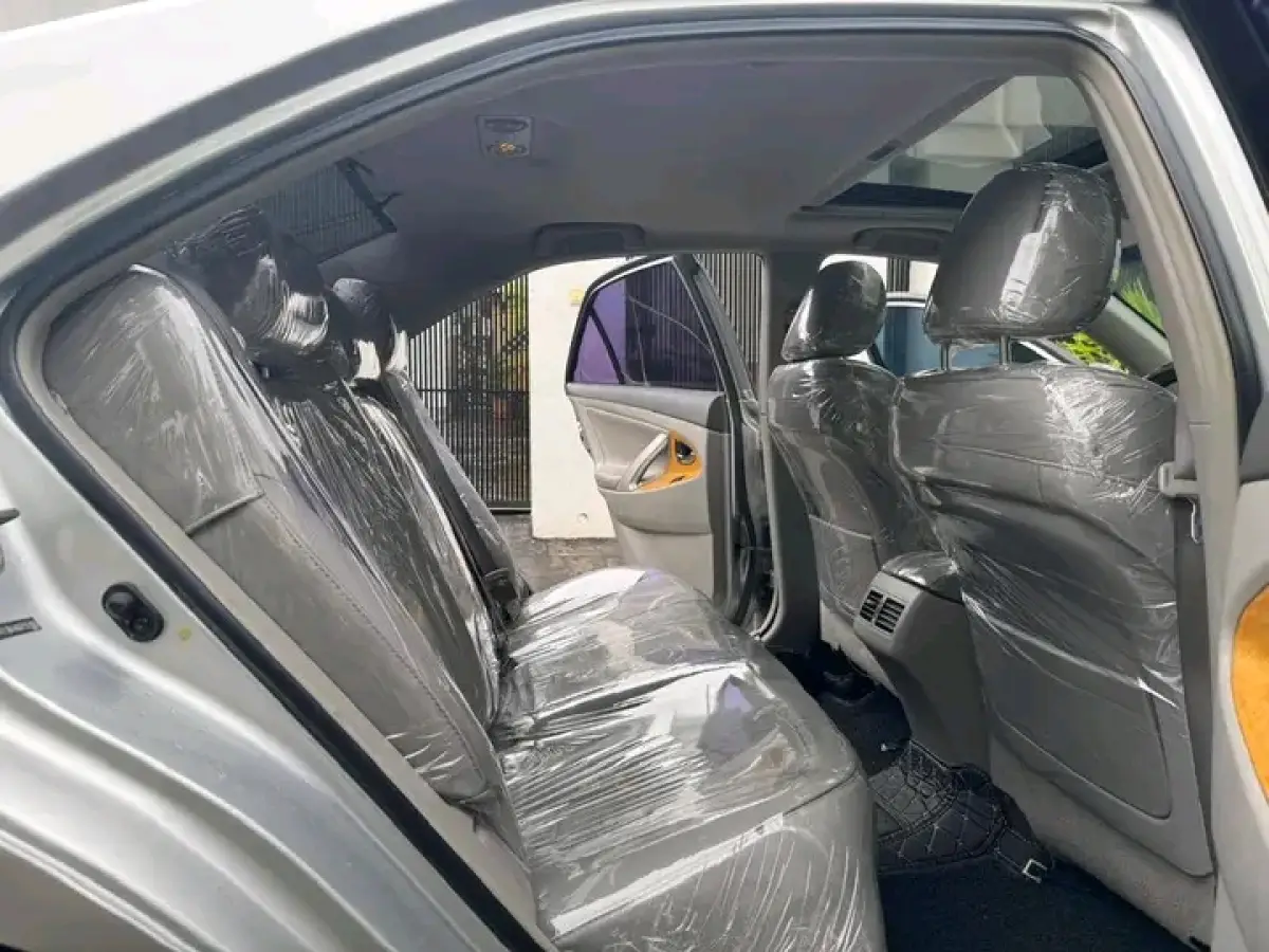 2008 TOYOTA CAMRY V6 XLE - Image 5