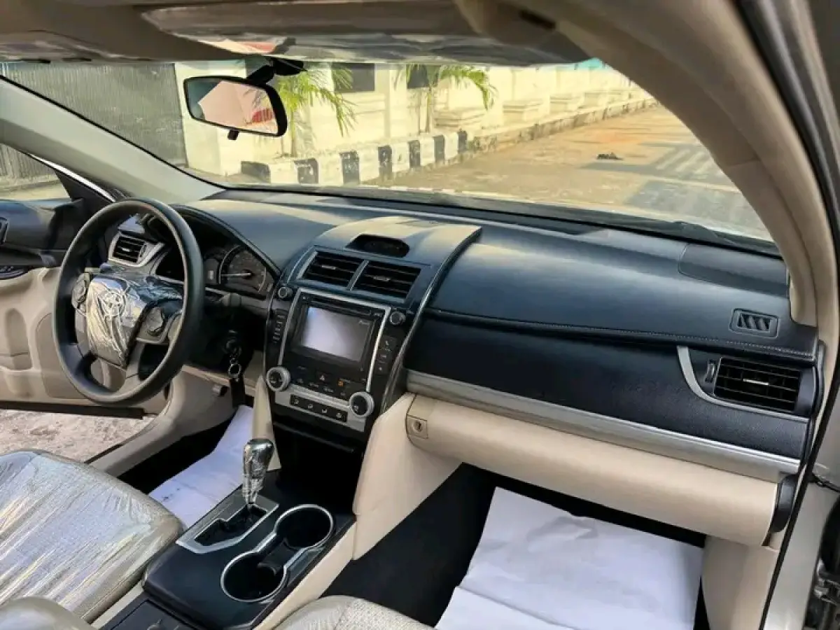 2014 TOYOTA CAMRY LE FOREIGN USED - Image 5