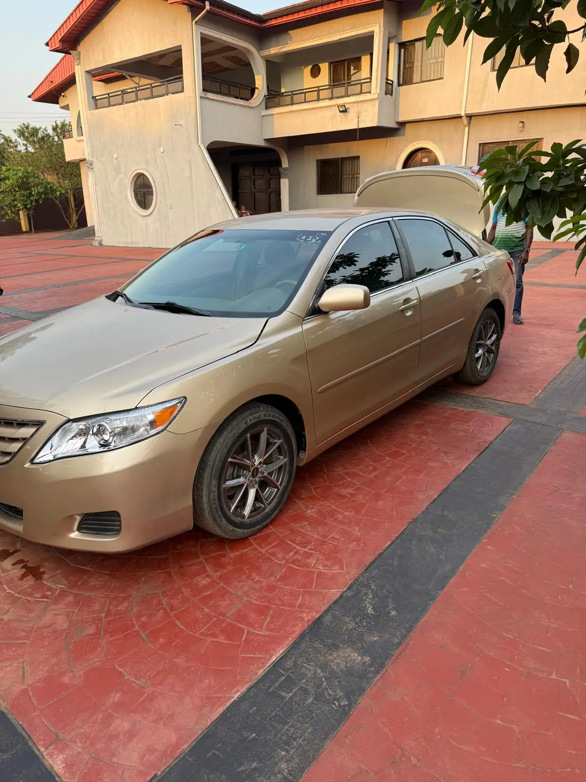 FOR SALE CLEAN 2010 DIRECT USA TOYOTA CAMRY (BIG DADDY) - Image 2