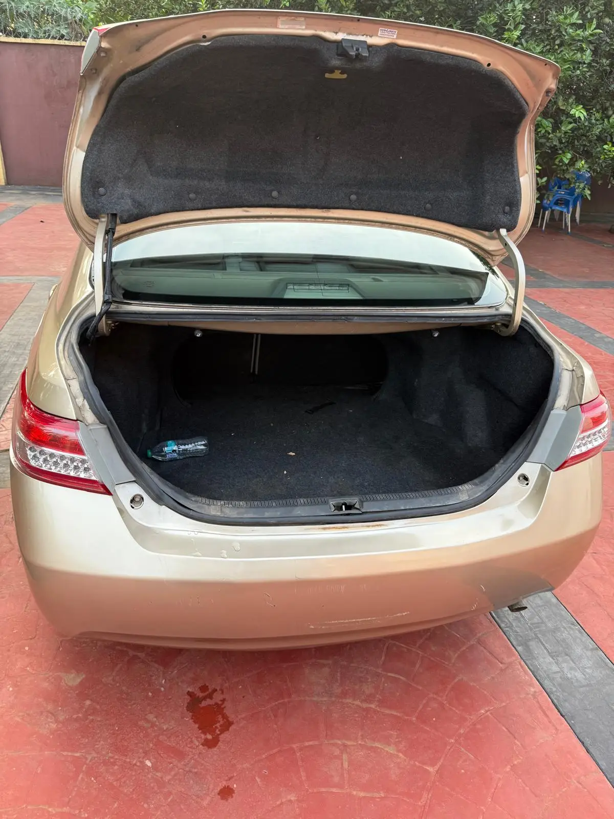 FOR SALE CLEAN 2010 DIRECT USA TOYOTA CAMRY (BIG DADDY) - Image 3