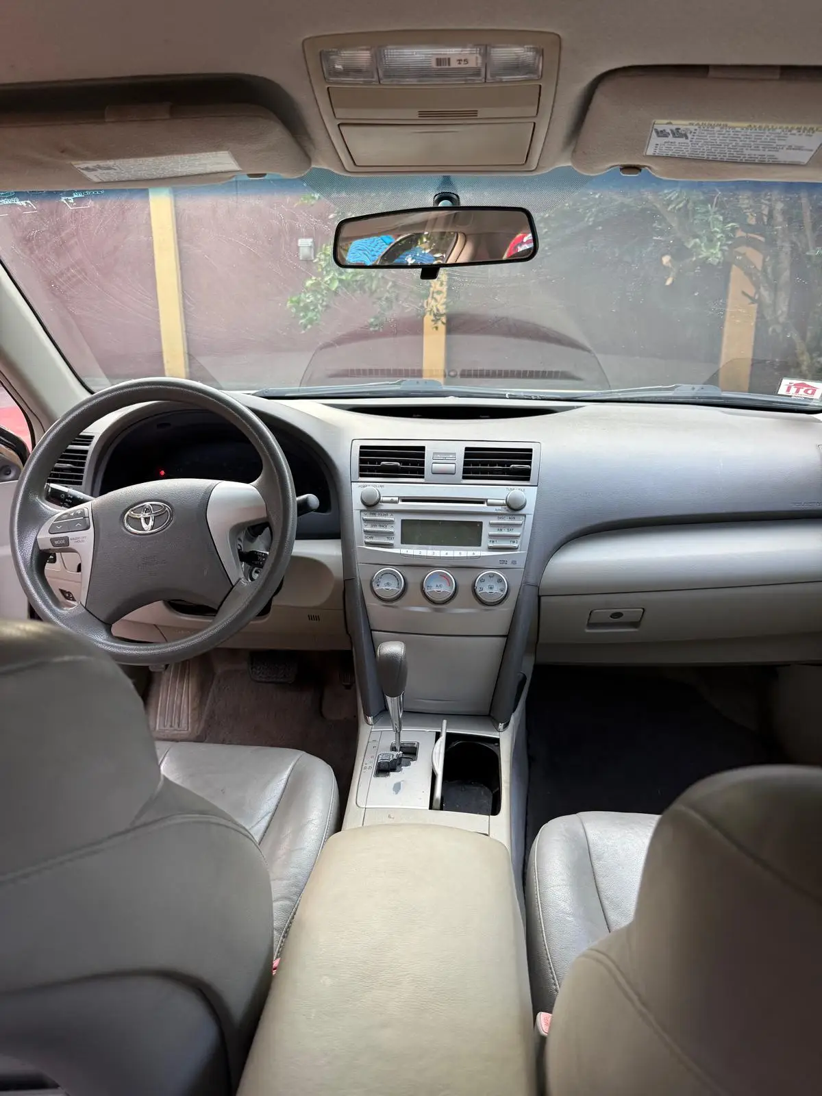 FOR SALE CLEAN 2010 DIRECT USA TOYOTA CAMRY (BIG DADDY) - Image 6