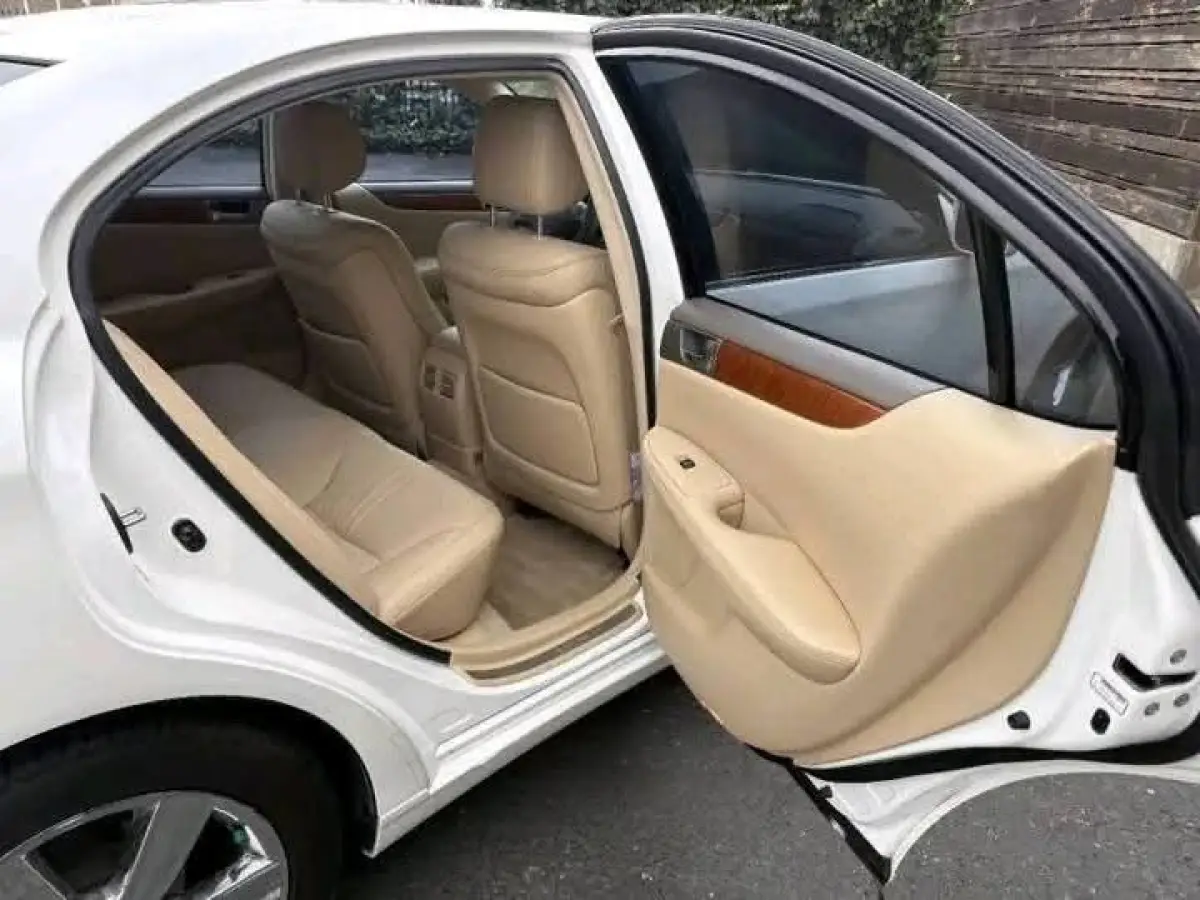 Foreign used Lexus Es 330 - Image 8