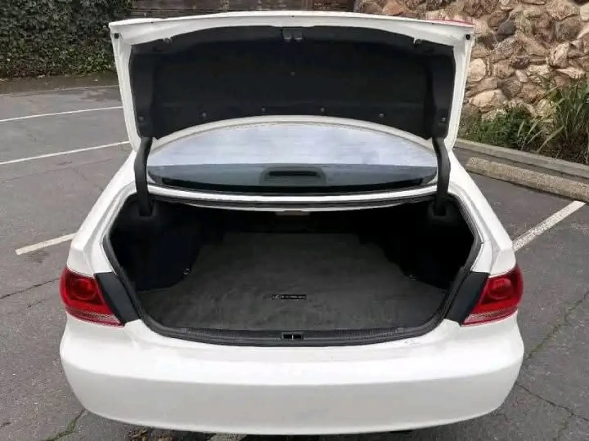 Foreign used Lexus Es 330 - Image 10