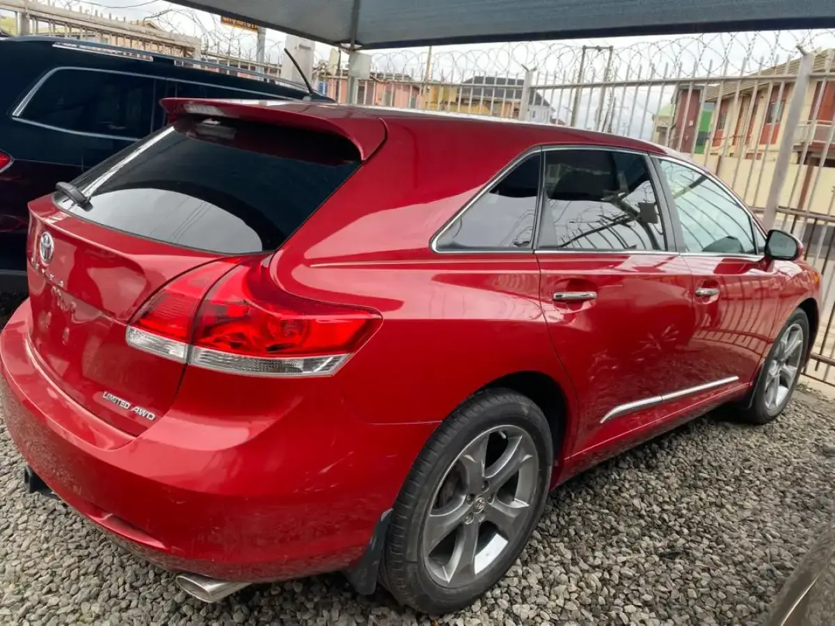 Toyota venza - Image 2