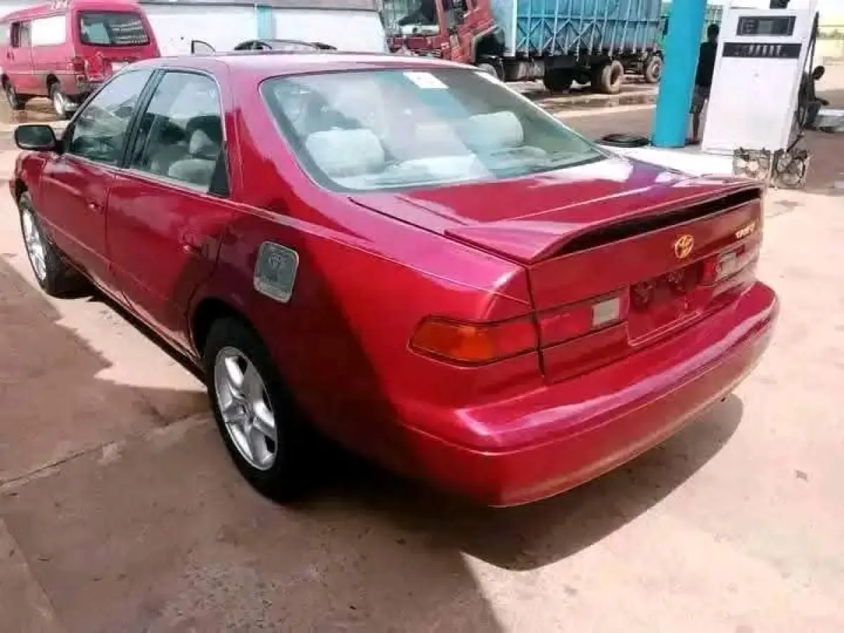 Foreign used Toyota Camry pencil - Image 4