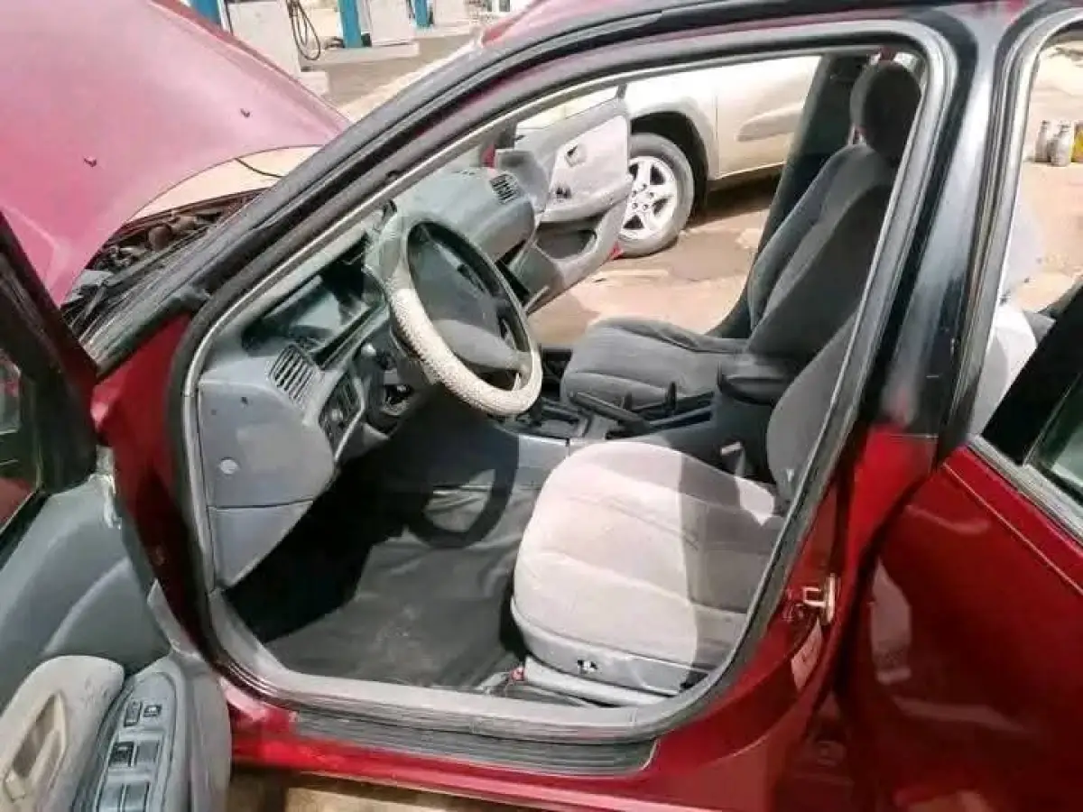 Foreign used Toyota Camry pencil - Image 8