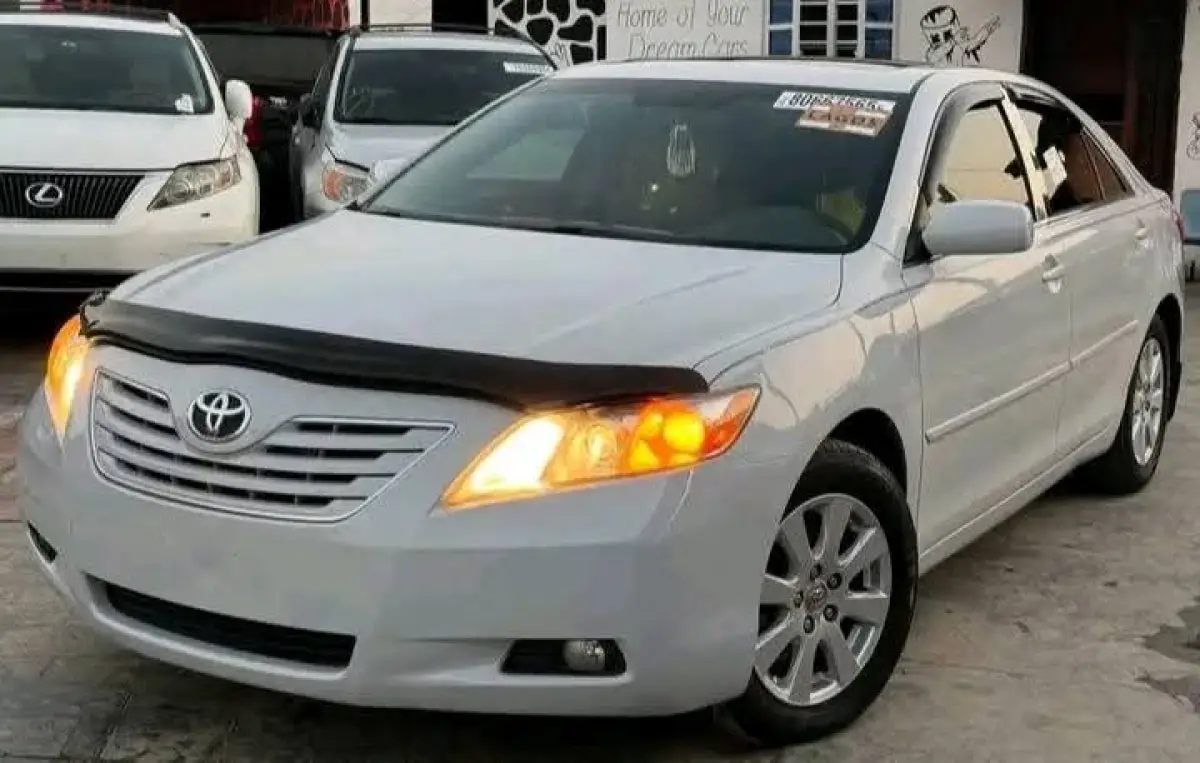 Toyota Camry xle - Image 4