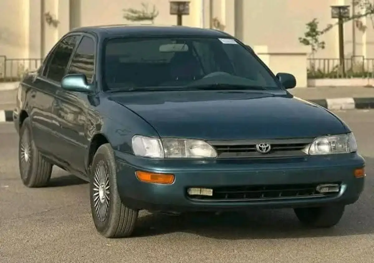 1999 Toyota Corolla - Image 3