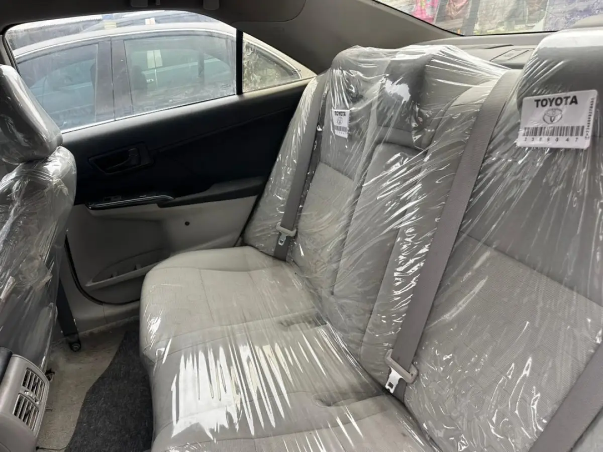 Toyota Camry 2014 - Image 4