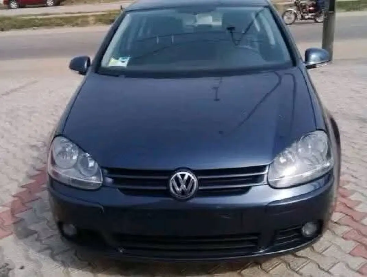Volkswagen golf - Image 1