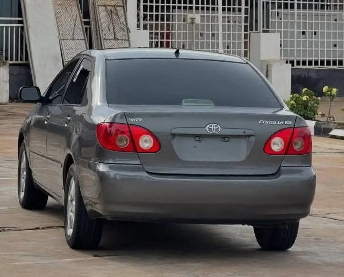 Foreign used Toyota Corolla 2006 - Image 4